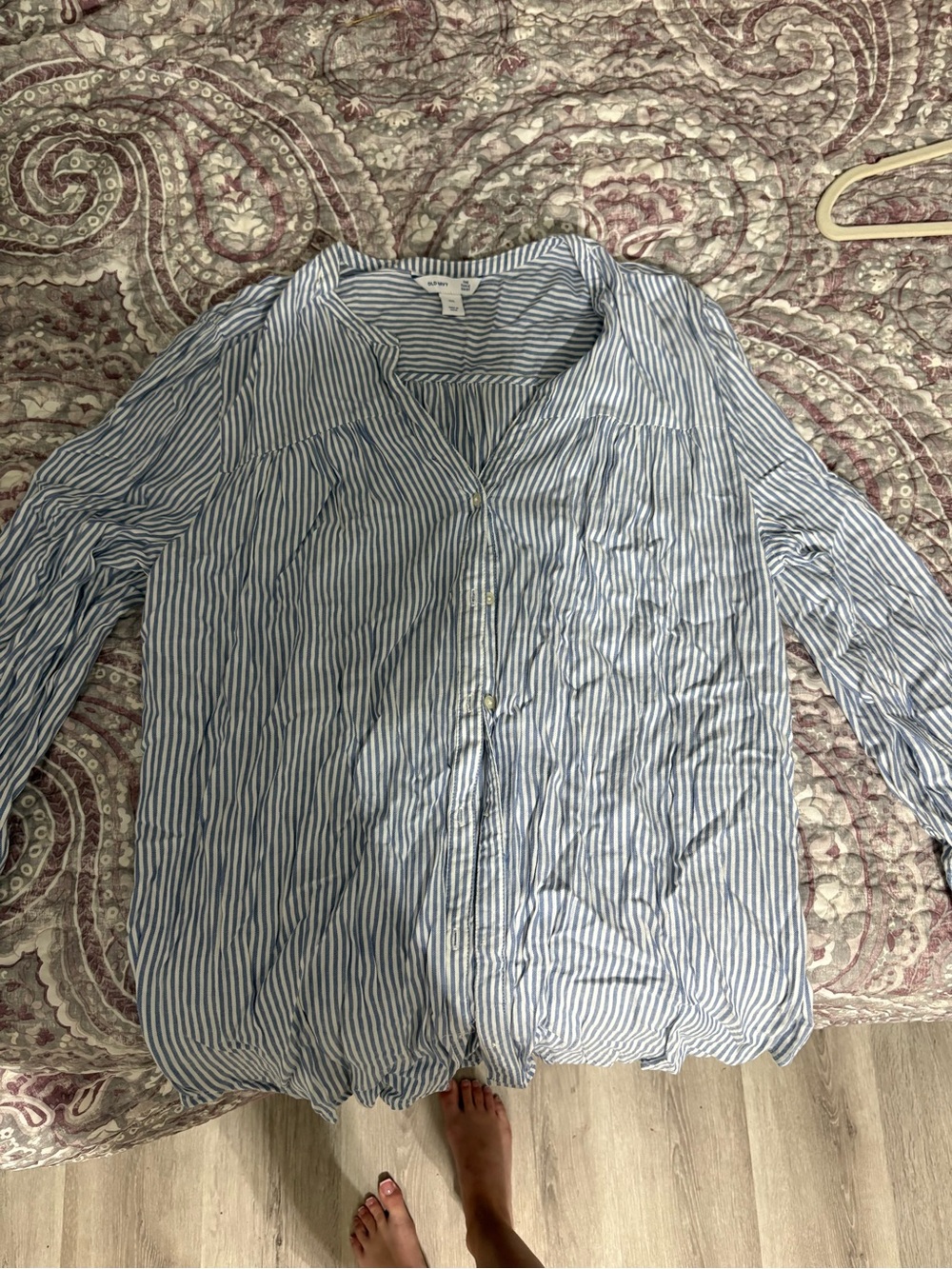 Old Navy Blue and White Vertical Stripe Button-Down Shirt